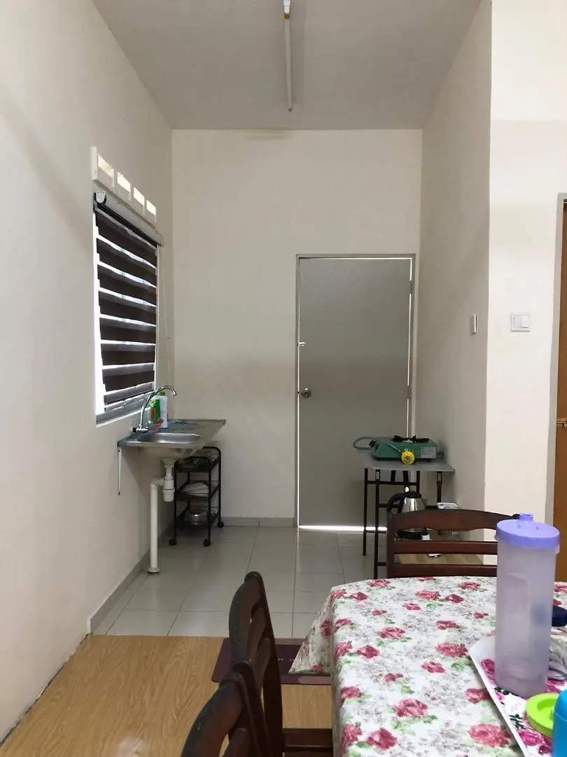 Fauziyah Melaka Villa Ayer Molek