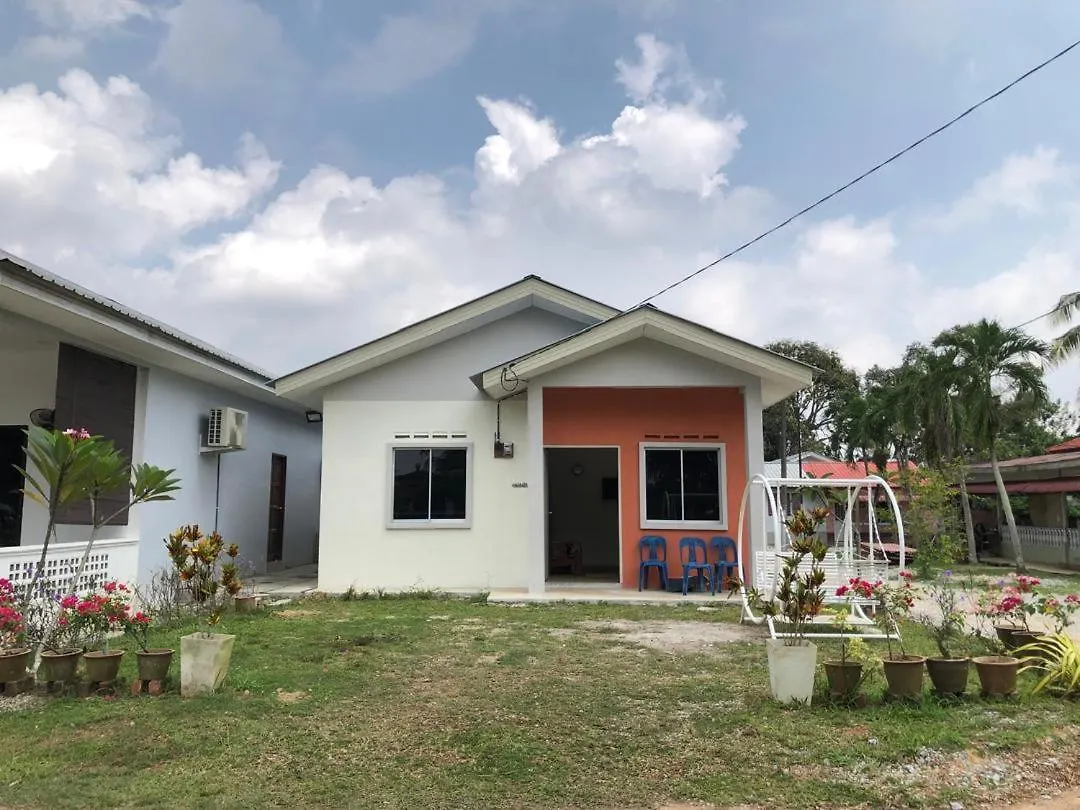 Fauziyah Melaka Villa Ayer Molek Malaysia